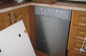 Установка фасада на посудомоечную машину в Рязани