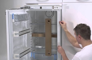 Установка встраиваемого холодильника в Рязани